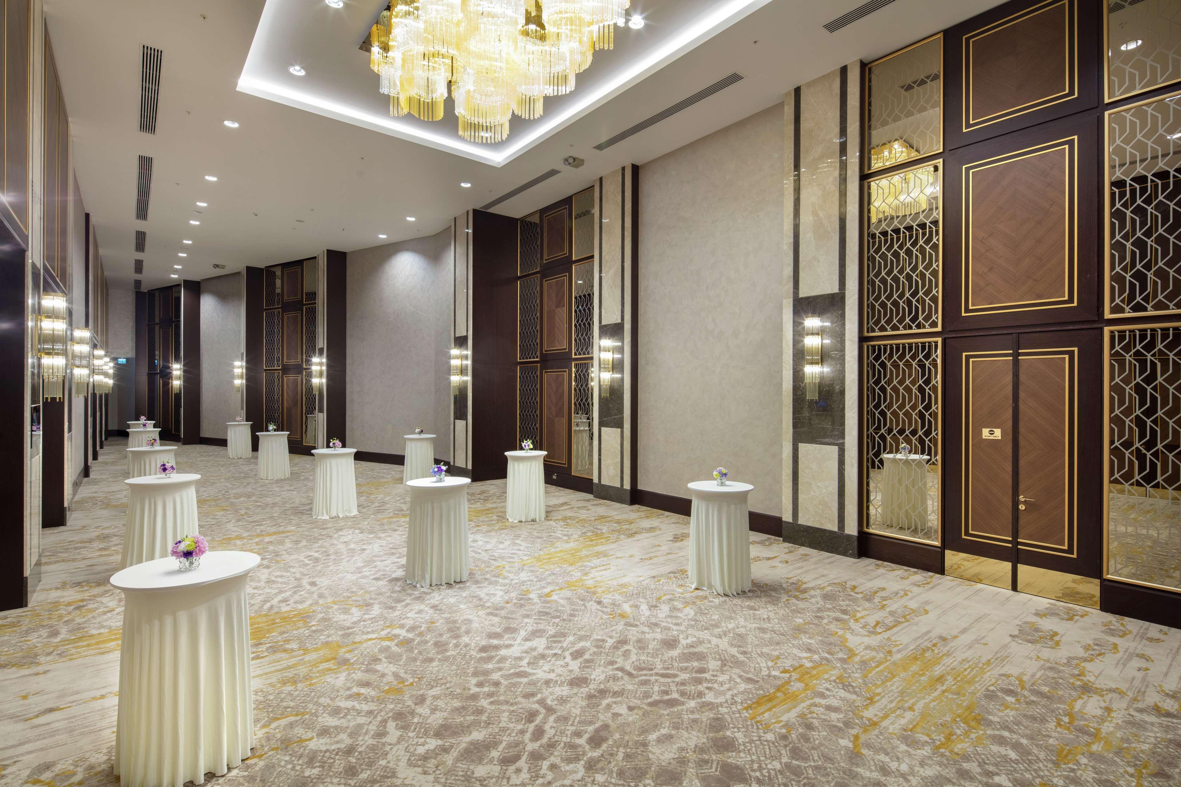 Doubletree By Hilton Antalya City Centre Εξωτερικό φωτογραφία The Grand Ballroom