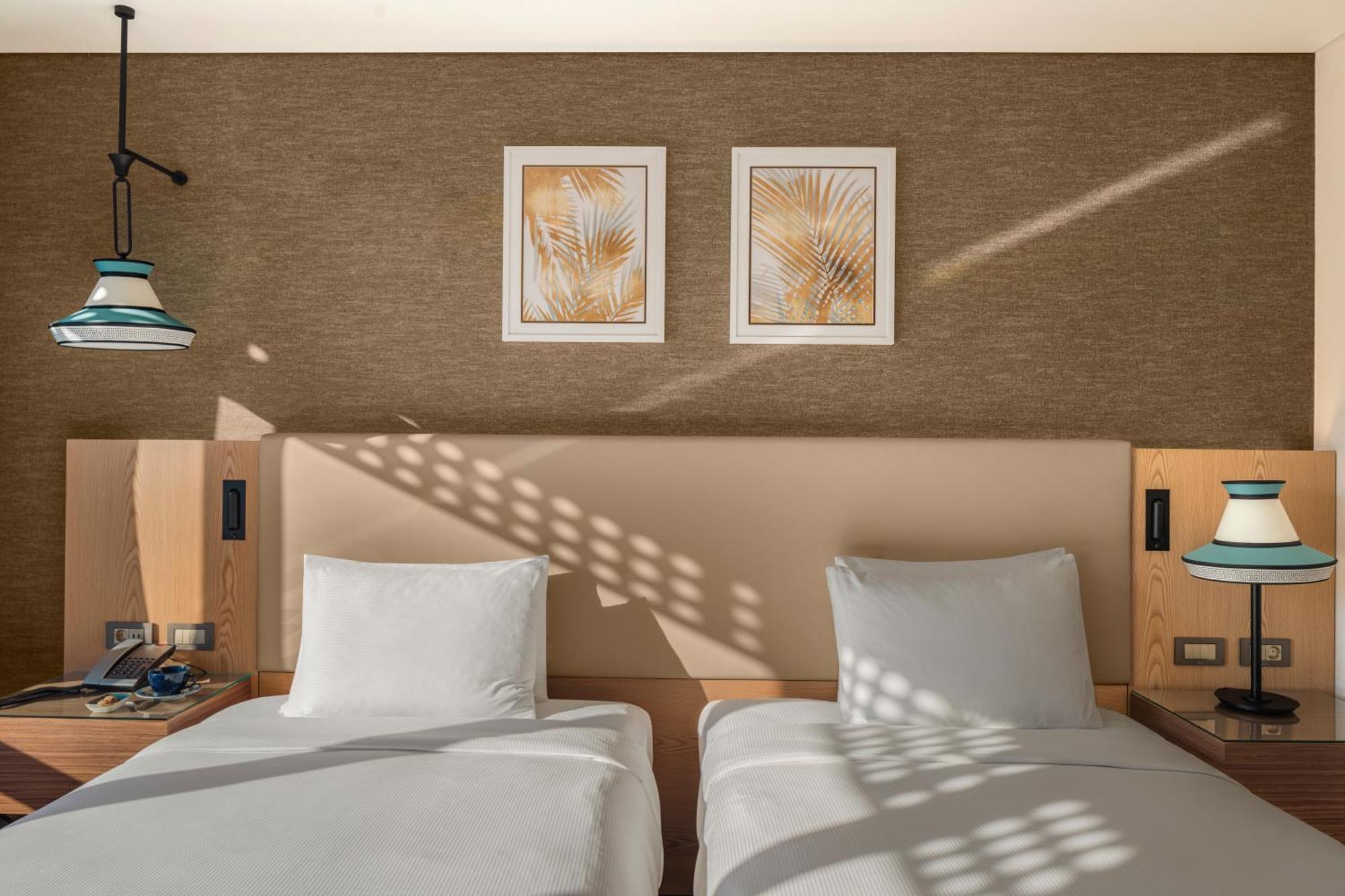 Doubletree By Hilton Antalya City Centre Εξωτερικό φωτογραφία