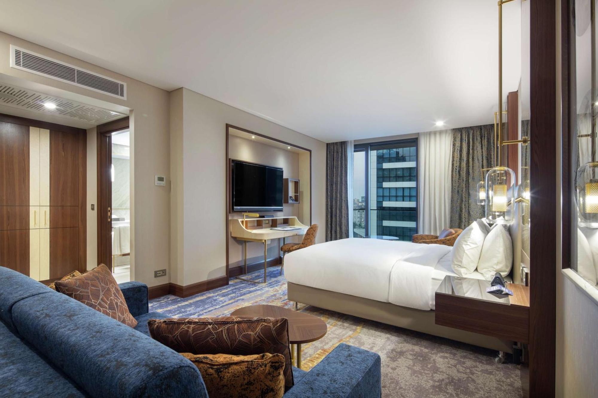 Doubletree By Hilton Antalya City Centre Εξωτερικό φωτογραφία